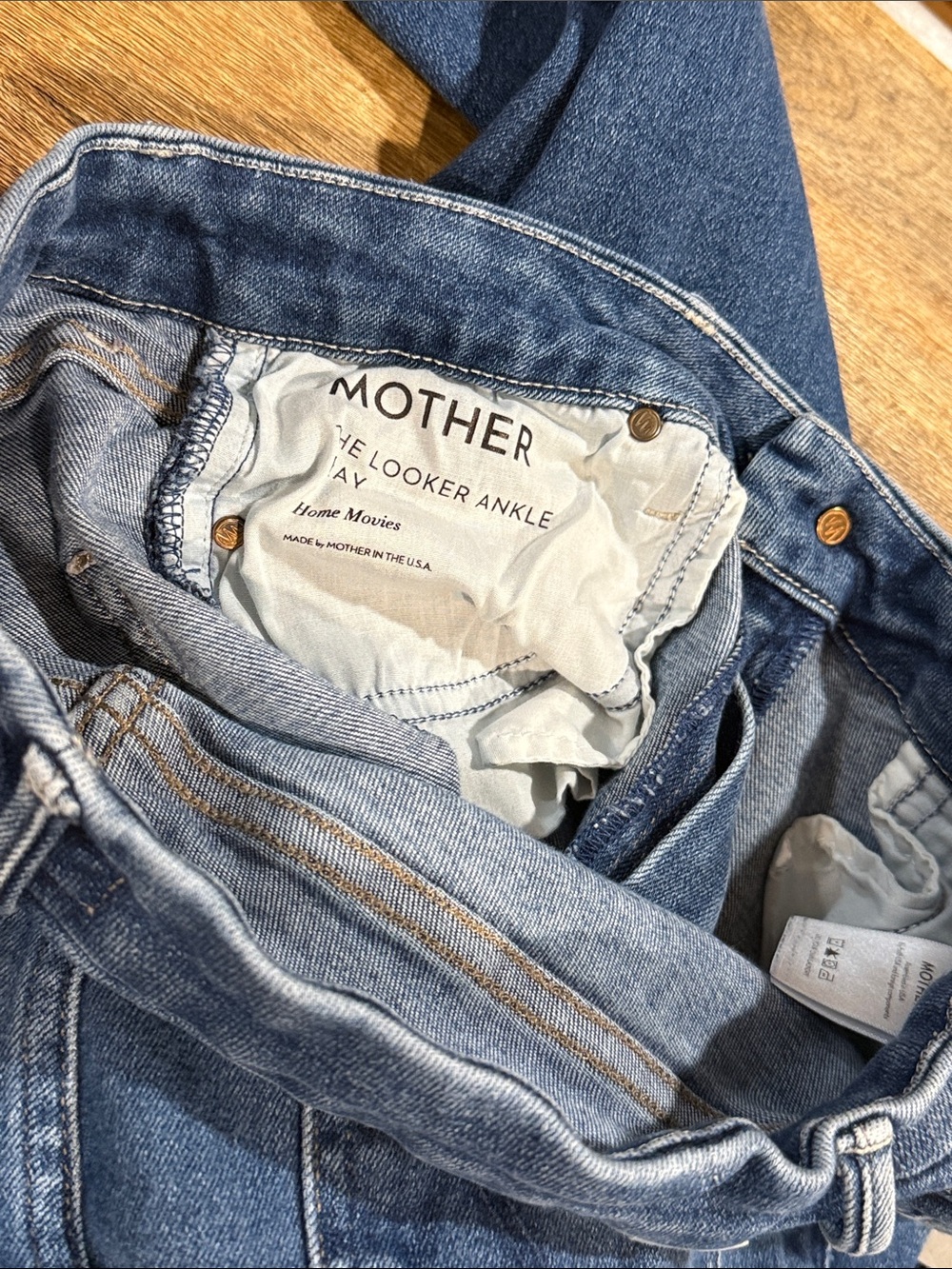 Mother Jean High-Rise Looker Straight-Leg Jeans in Medium Blue -home Movies - Picture 6 of 15
